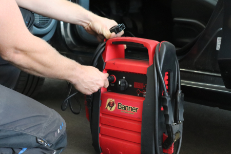 Batteriewechsel und Spannungserhaltung 